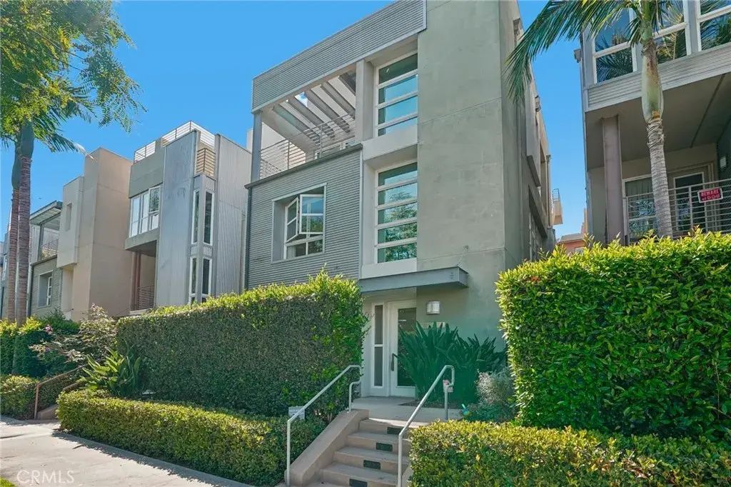 13011 Discovery Creek, Playa Vista