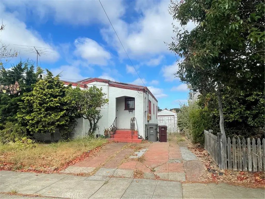 3063 Maple Avenue, Oakland