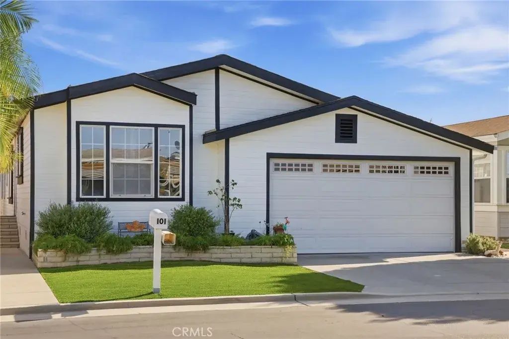 7271 Katella 101, Stanton
