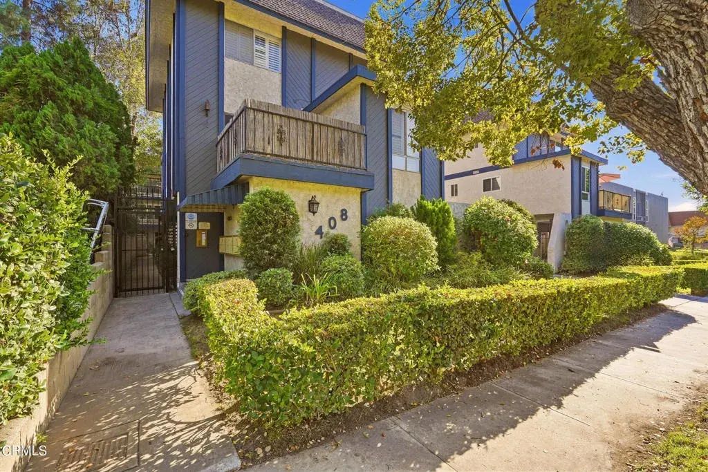408 Burchett Street 11, Glendale