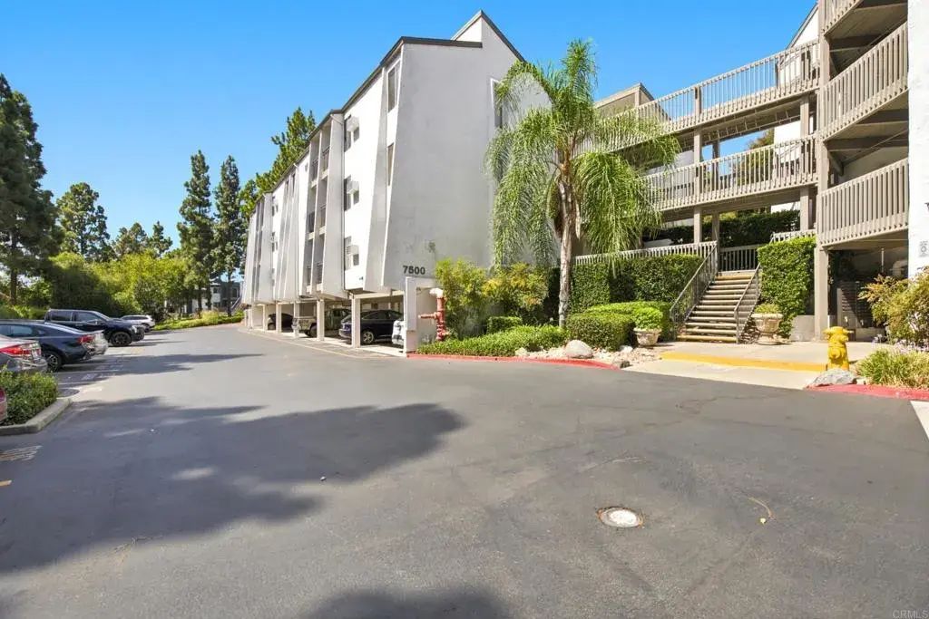 7500 Parkway Drive 207, La Mesa