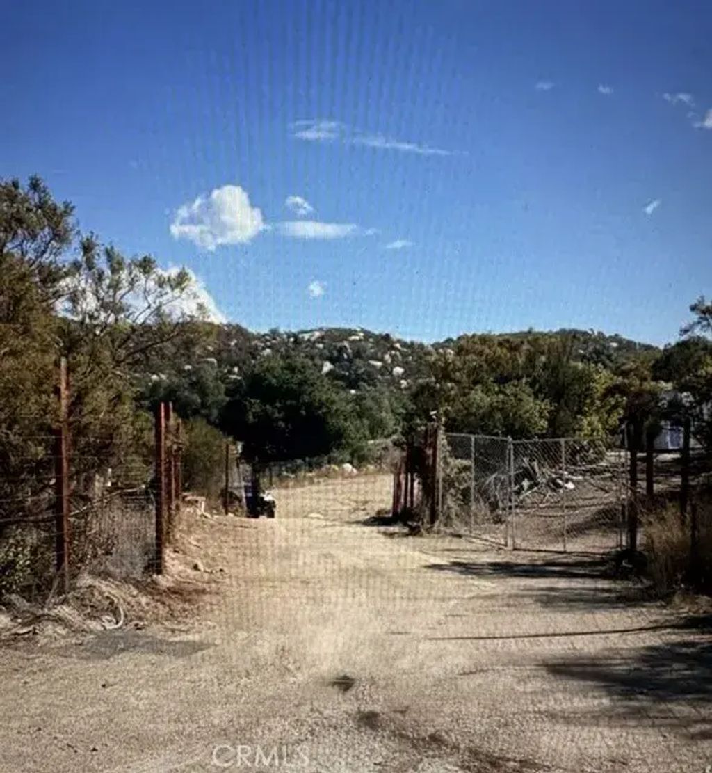 34035 Tanager, Hemet