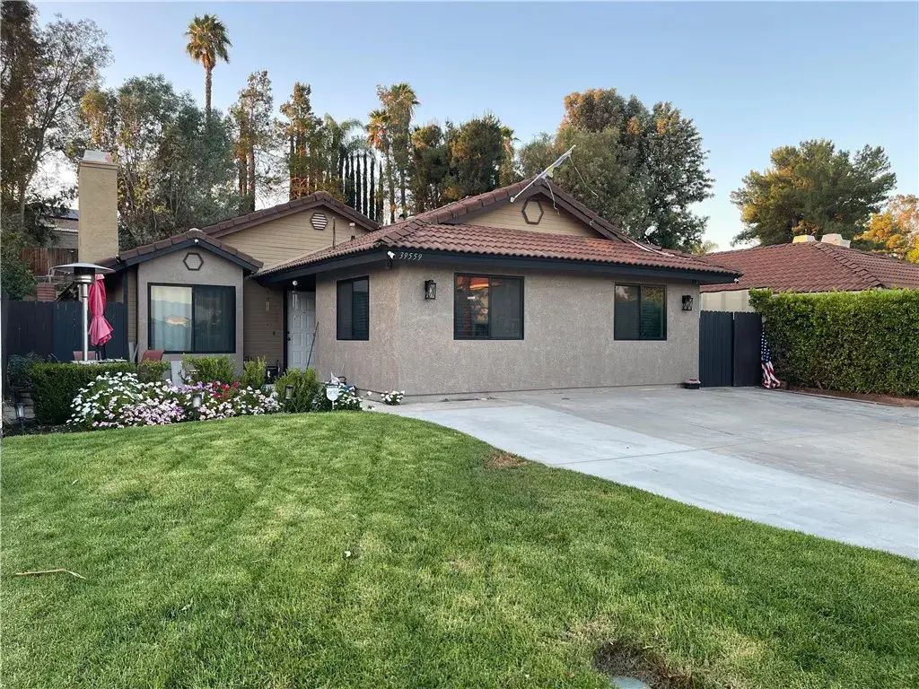 39559 Oak Cliff Drive, Temecula