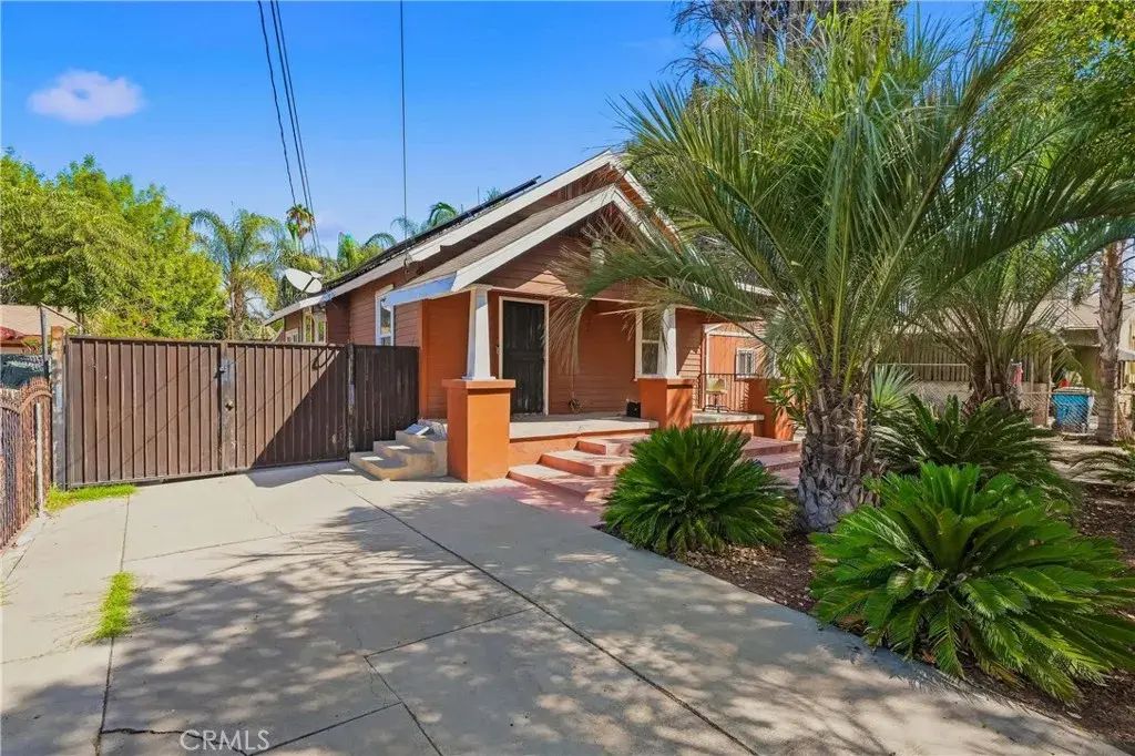 120 W 10th Street, San Bernardino
