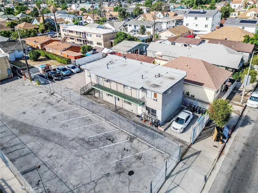 1378 E Vernon, Los Angeles