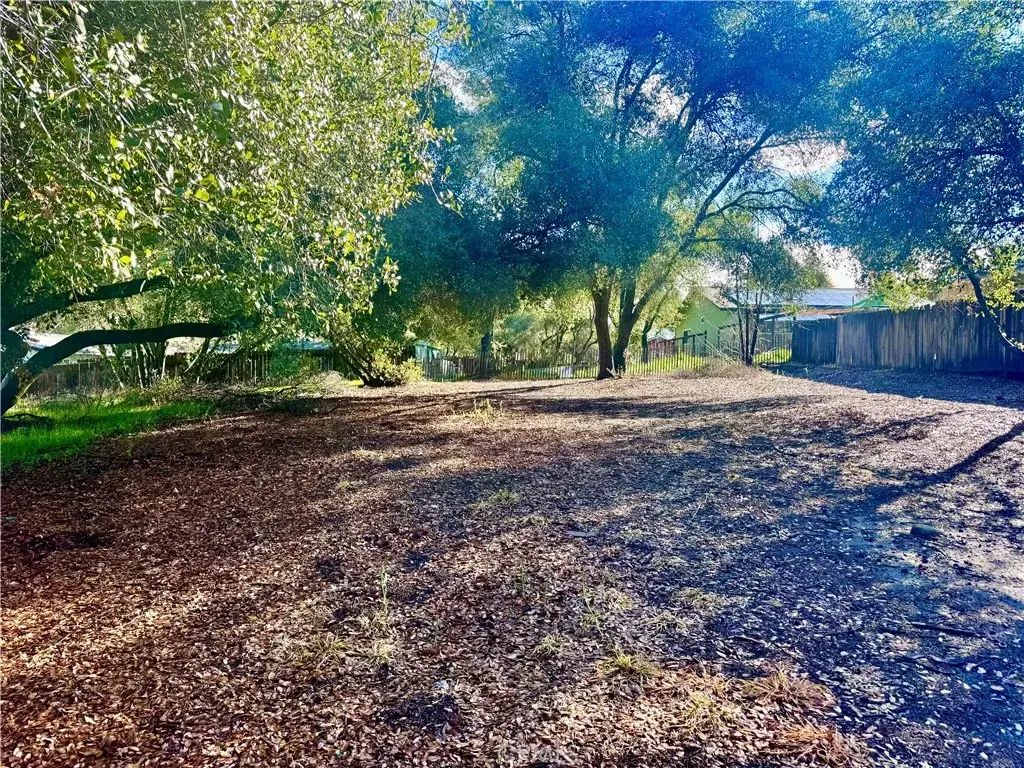 3086 12th, Clearlake
