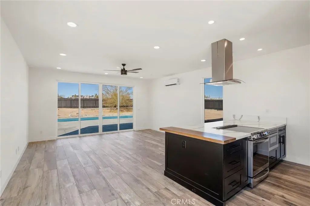 3460 Stonehill Avenue, Joshua Tree