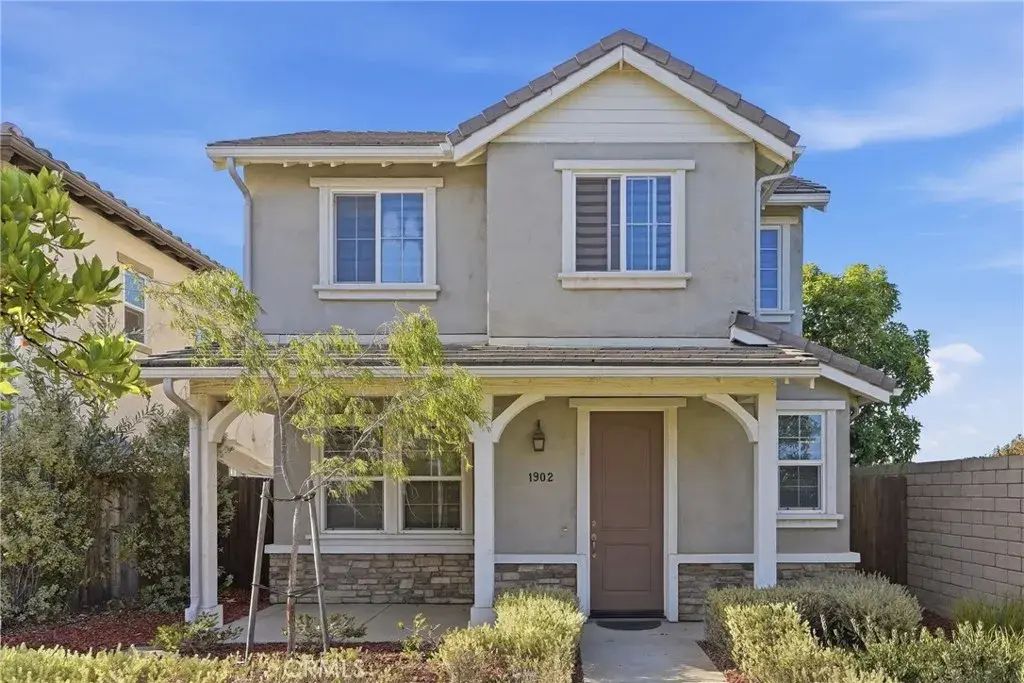 1902 Sterling Place, Santa Maria