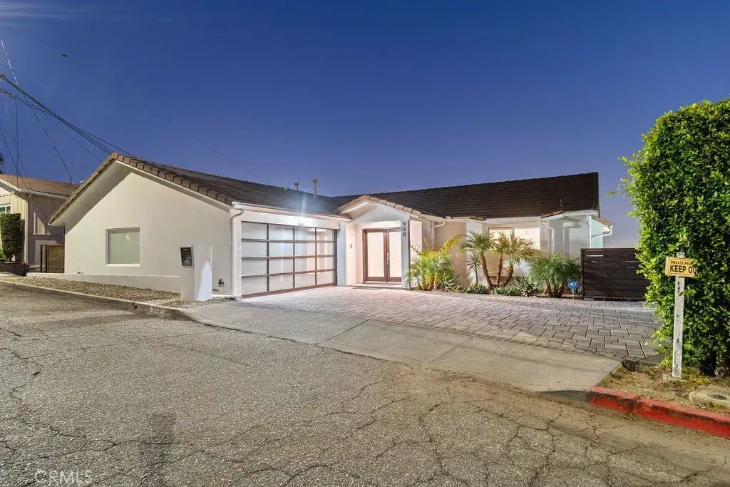 900 Cavanagh Road, Glendale
