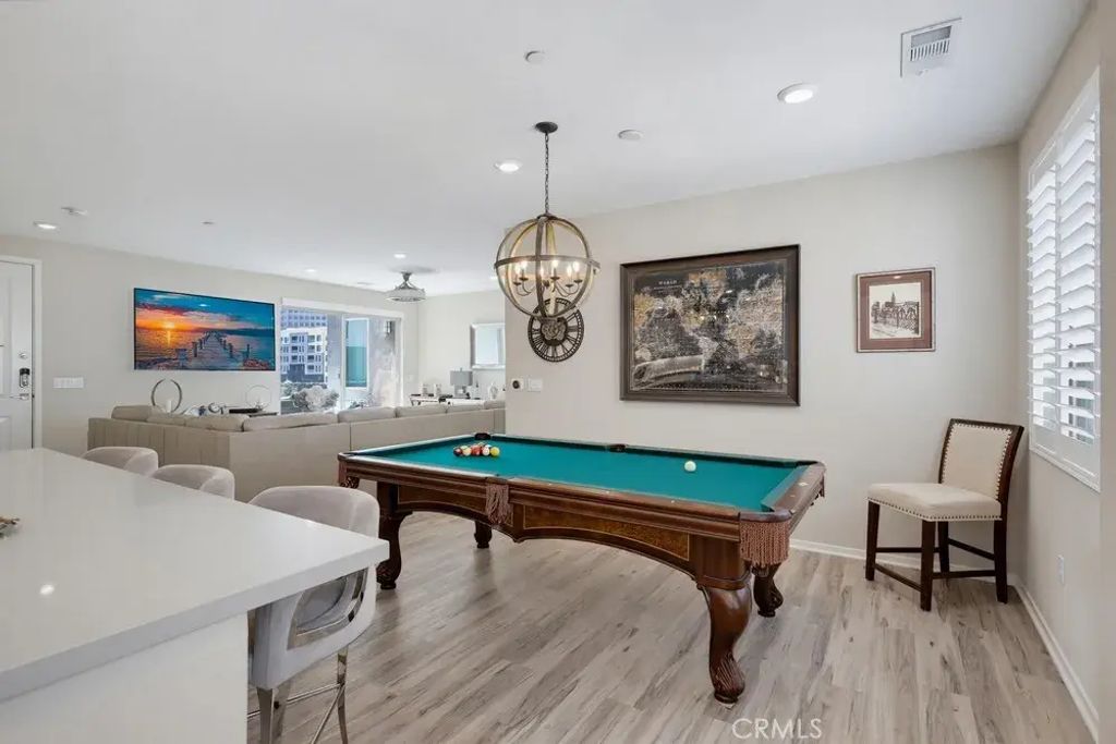 108 Tribeca, Irvine