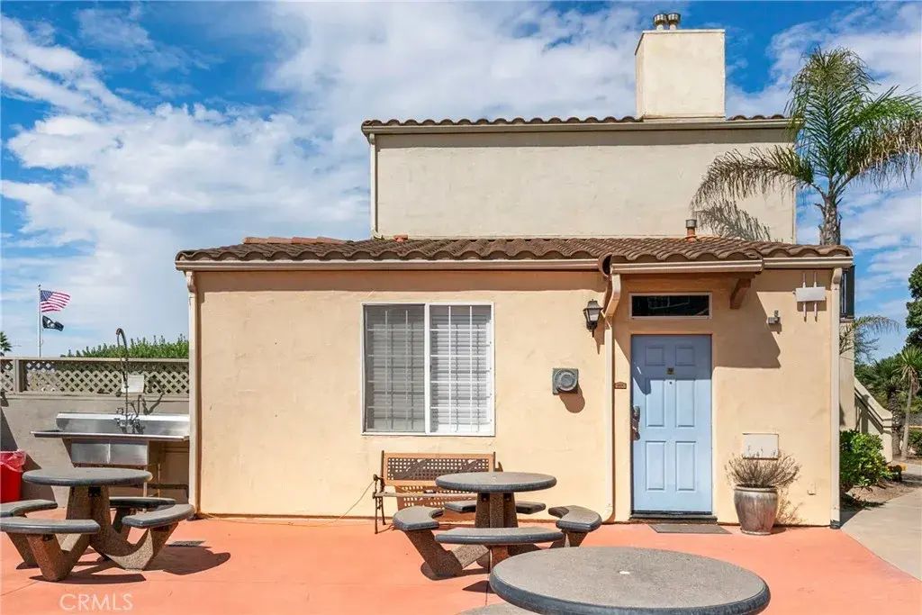 444 Pier Avenue 12, Oceano