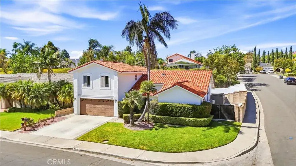 23235 Via Guadix, Mission Viejo