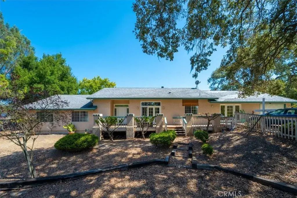 9040 Caleta, Atascadero