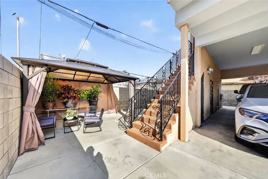 1175 N Alexandria Avenue, Los Angeles