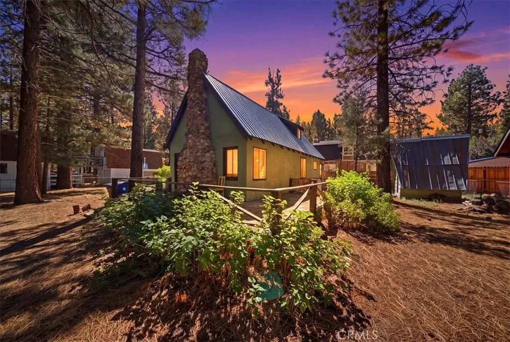 830 E Mountain View, Big Bear City