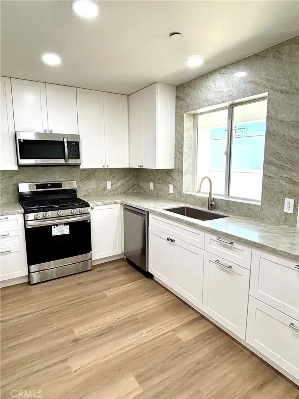 310 E Grand Avenue 208, El Segundo