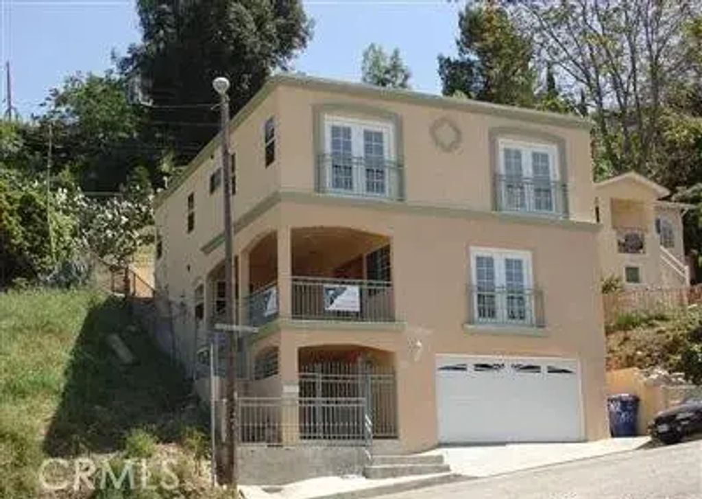 5122 Williams, Los Angeles
