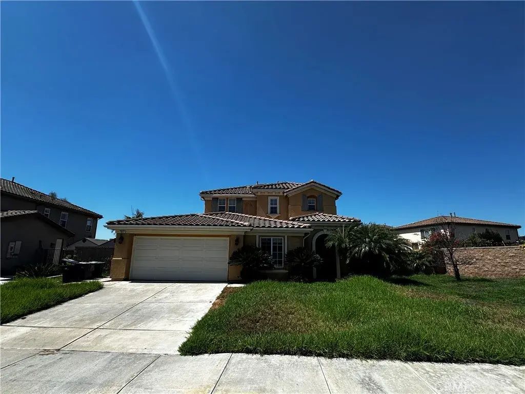 7617 Potter Valley Drive, Eastvale