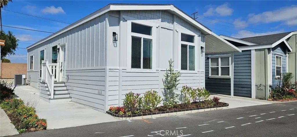 15621 Beach 19, Westminster
