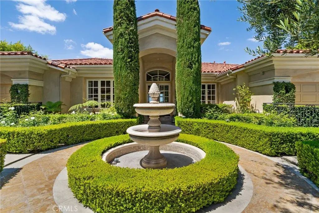 10511 Easter Hill Drive, North Tustin