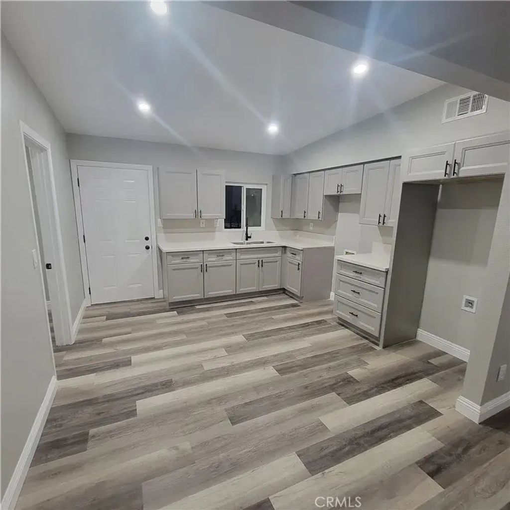 2219 Kern St 1, San Bernardino