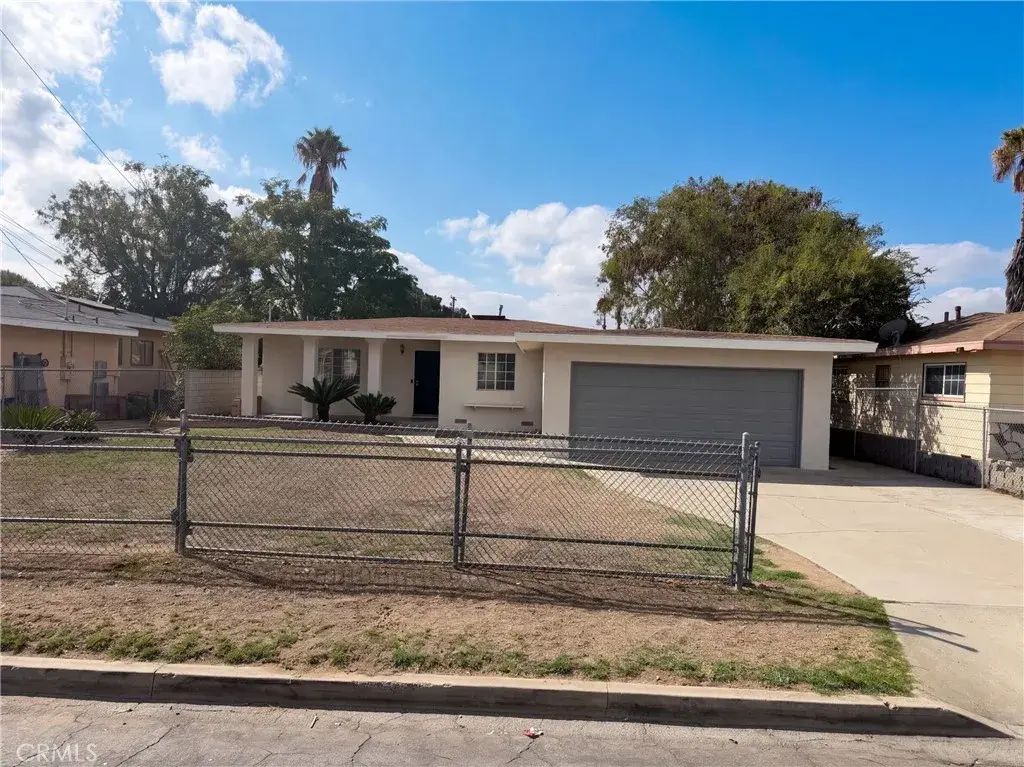 17787 Ivy, Fontana