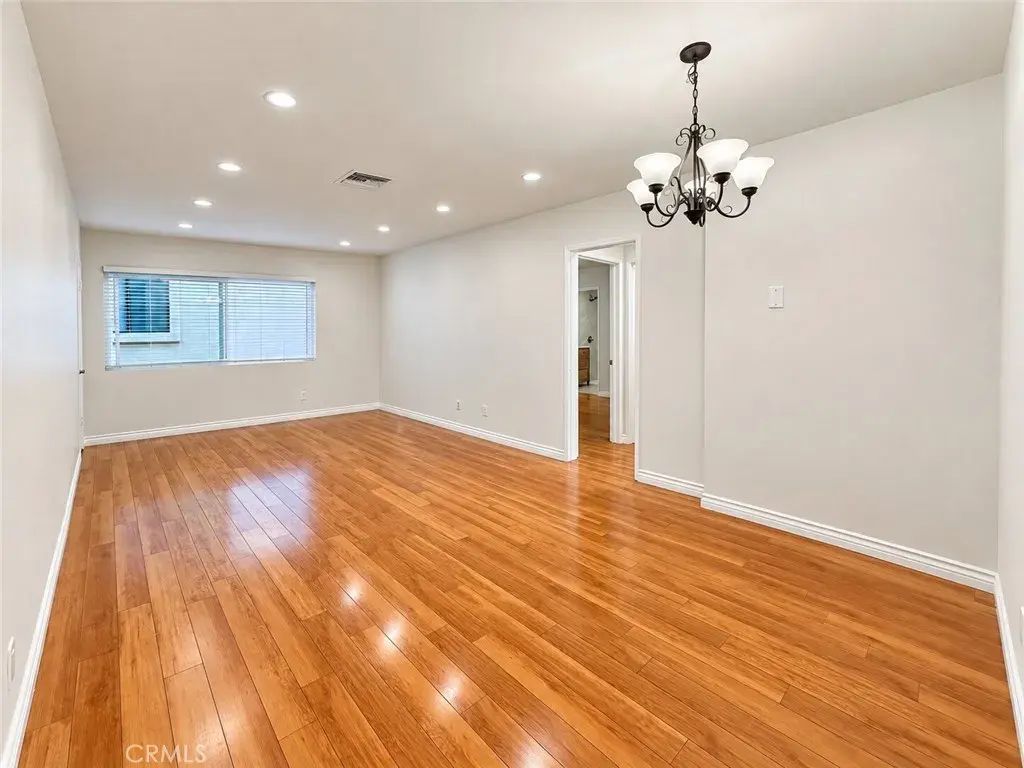 1126 Elm Avenue 4, Glendale
