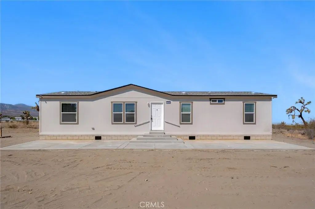 11824 Azure View Road, Pinon Hills