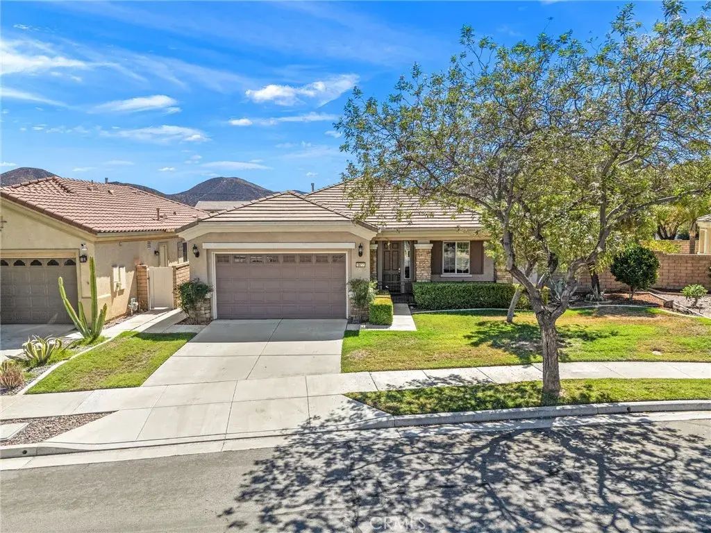 5687 Corte Benisa, Hemet