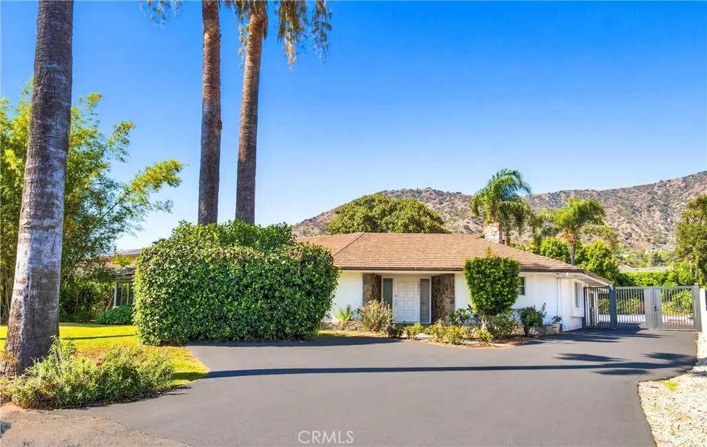 19017 E Leadora, Glendora