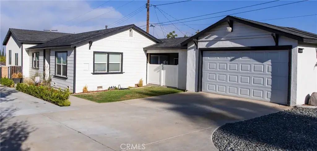 12188 Douglas, Yucaipa