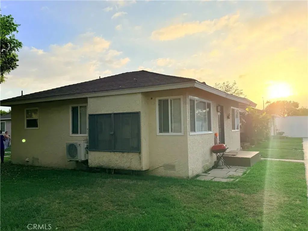 440 E 234th Walk, Carson