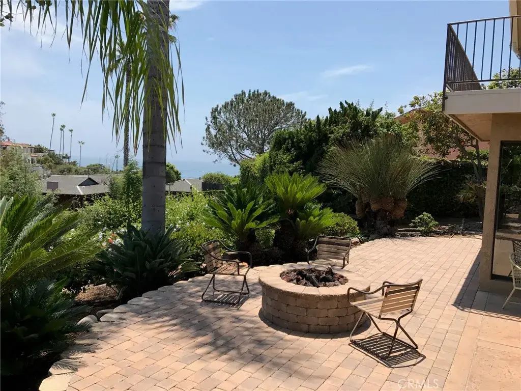 303 La Rambla, San Clemente