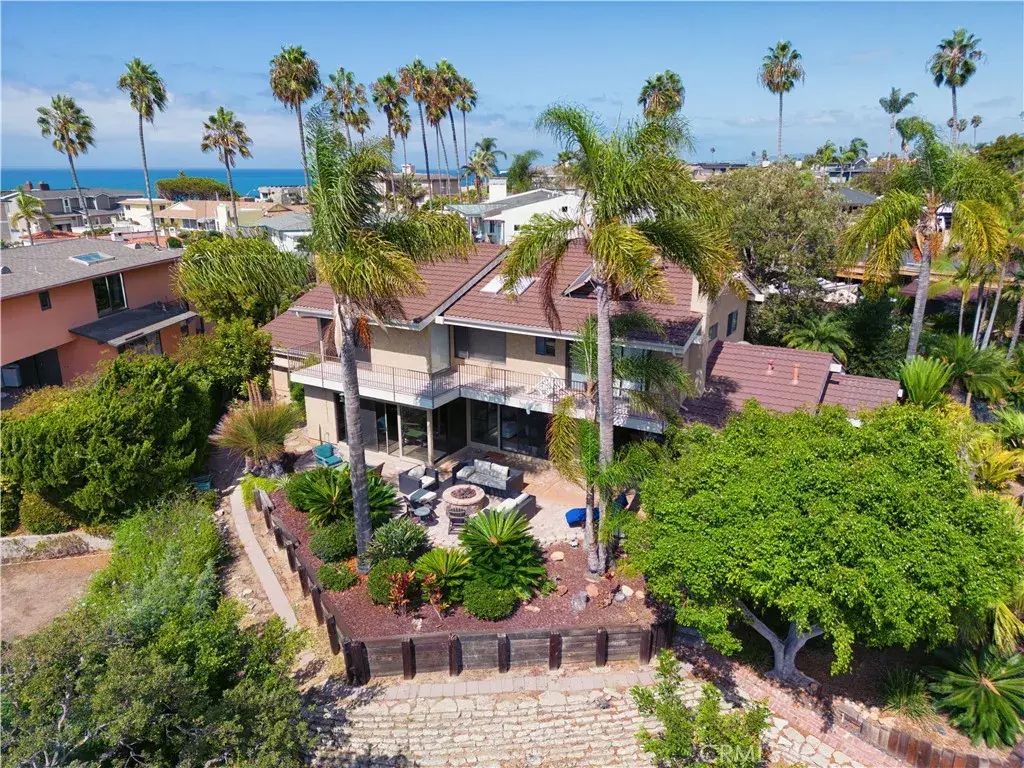 303 La Rambla, San Clemente
