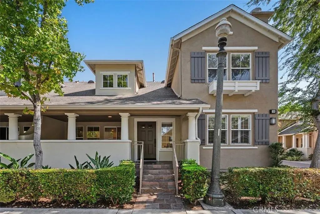 44 Burlingame, Irvine