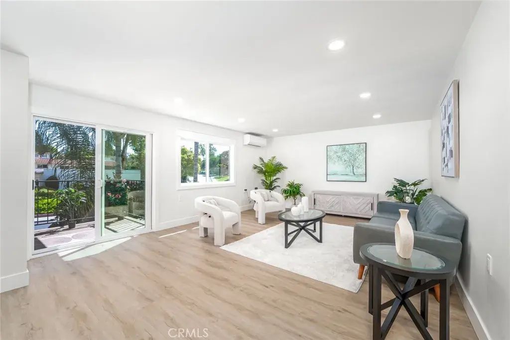 2393 Via Mariposa West 2f, Laguna Woods