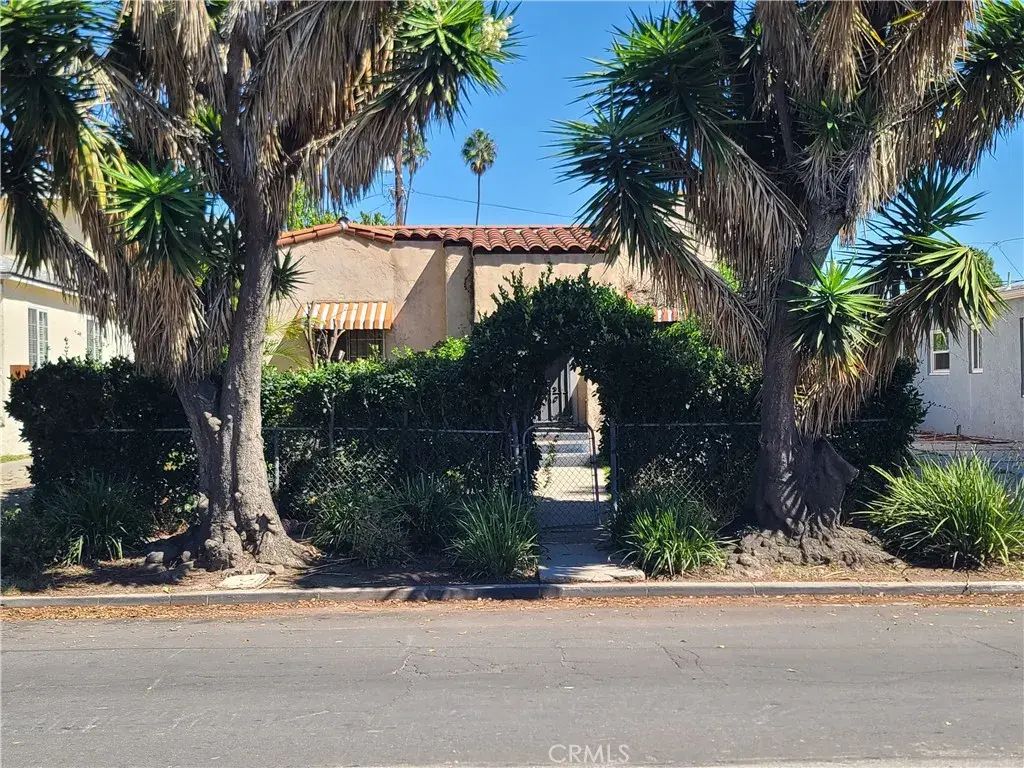 2016 Thurman Avenue, Los Angeles
