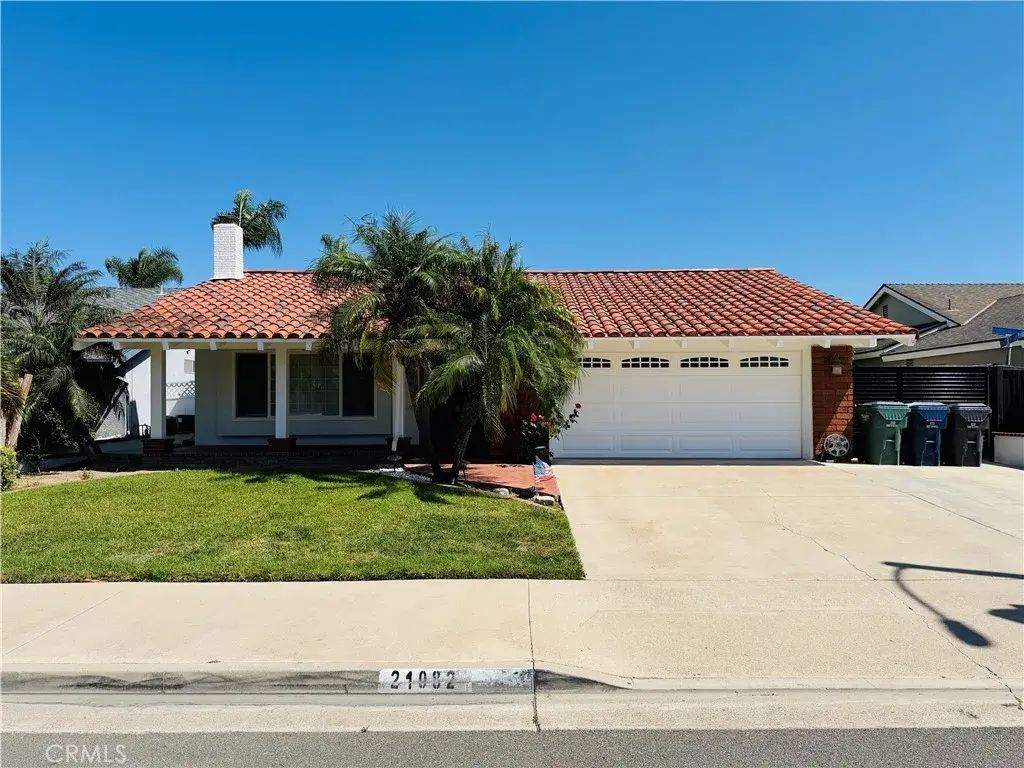 21082 Cocobana, Huntington Beach