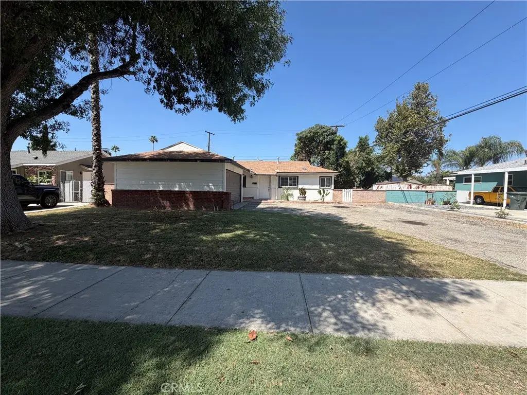 8005 Garfield Street, Riverside