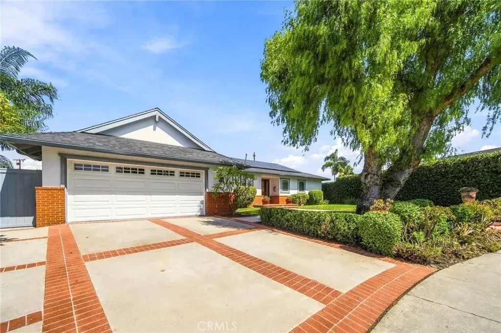 1301 Tiffany, Tustin