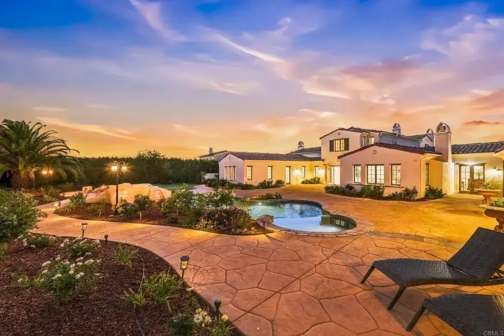 17253 Reflections Circle, San Diego