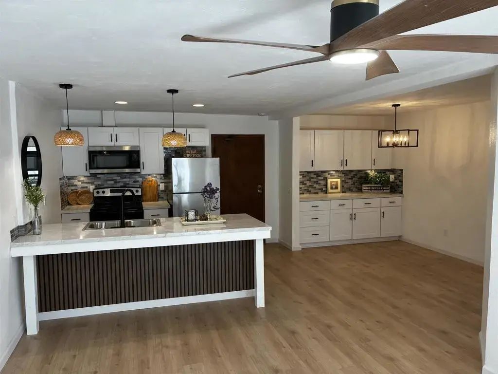 8034 Linda Vista 1d, 