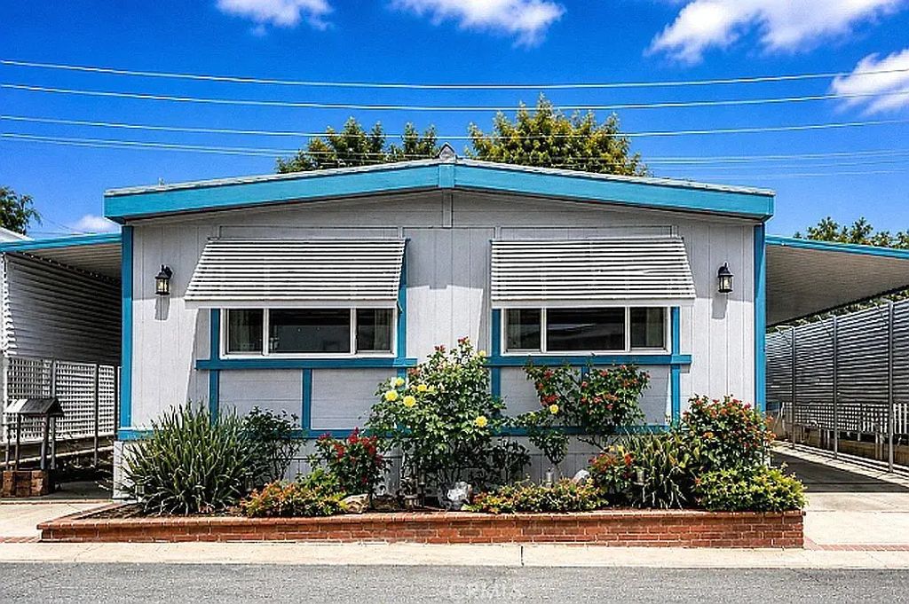 1001 W Lambert 55, La Habra