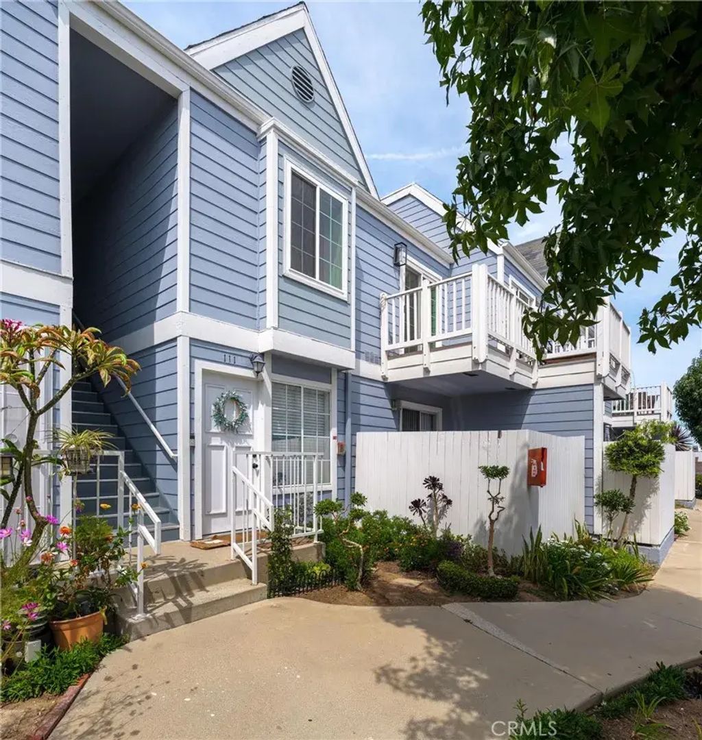 1229 W 223rd Street 211, Torrance