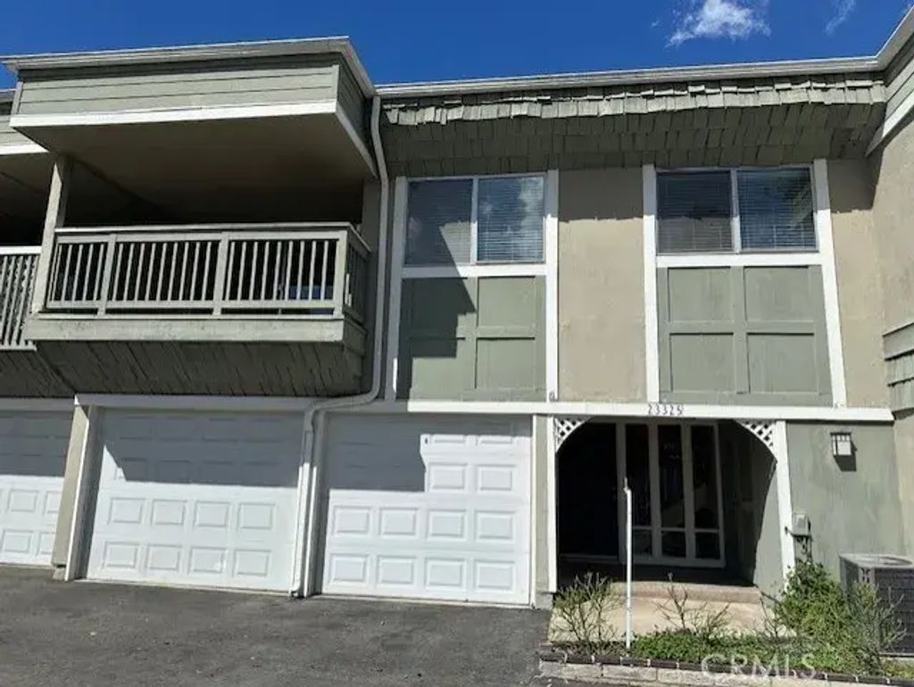 23325 Caminito Juanico, Laguna Hills
