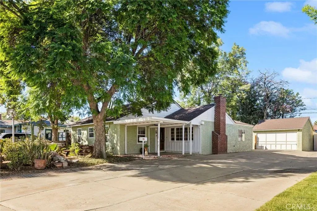 6825 Glacier Drive, Riverside