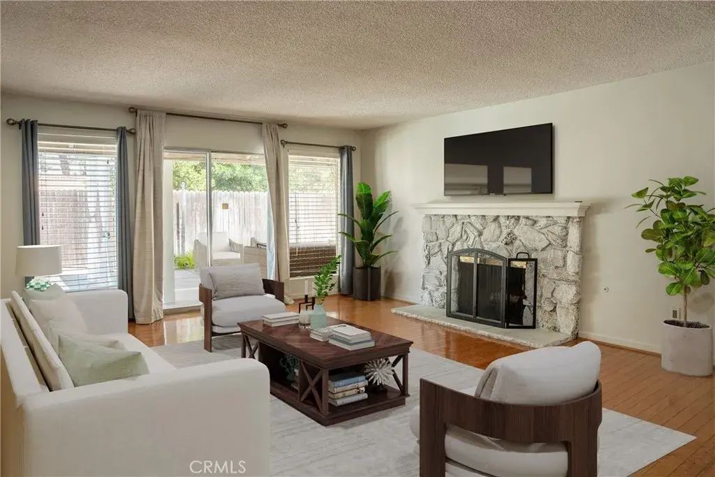 1201 Lyndhurst, Riverside