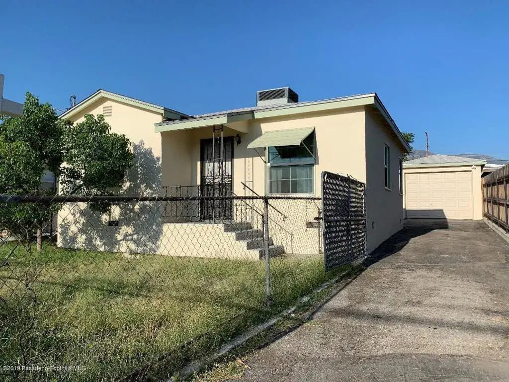 10526 Langmuir Avenue, Sunland