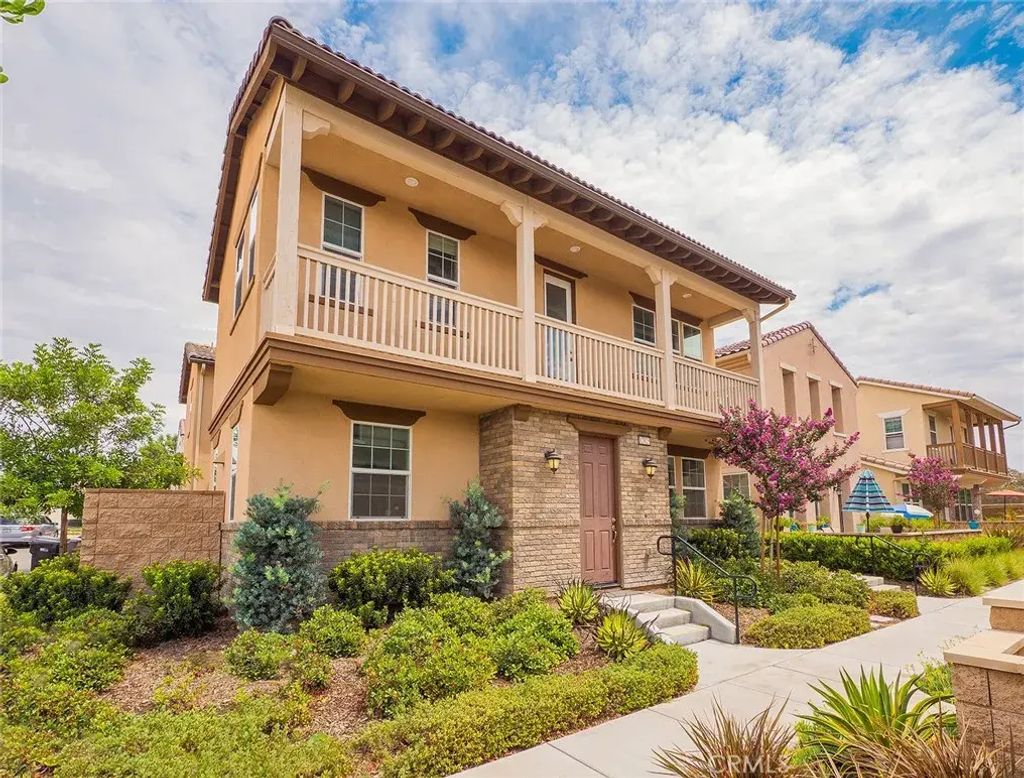 12925 Waterlily Way, Chino