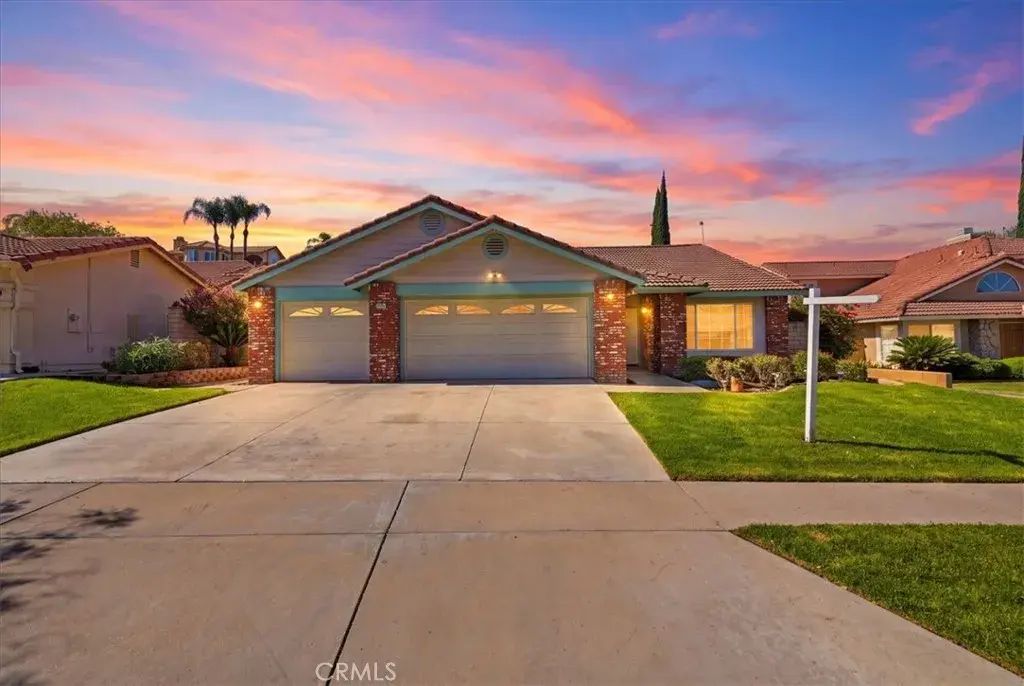 790 Sugar Maple, Corona